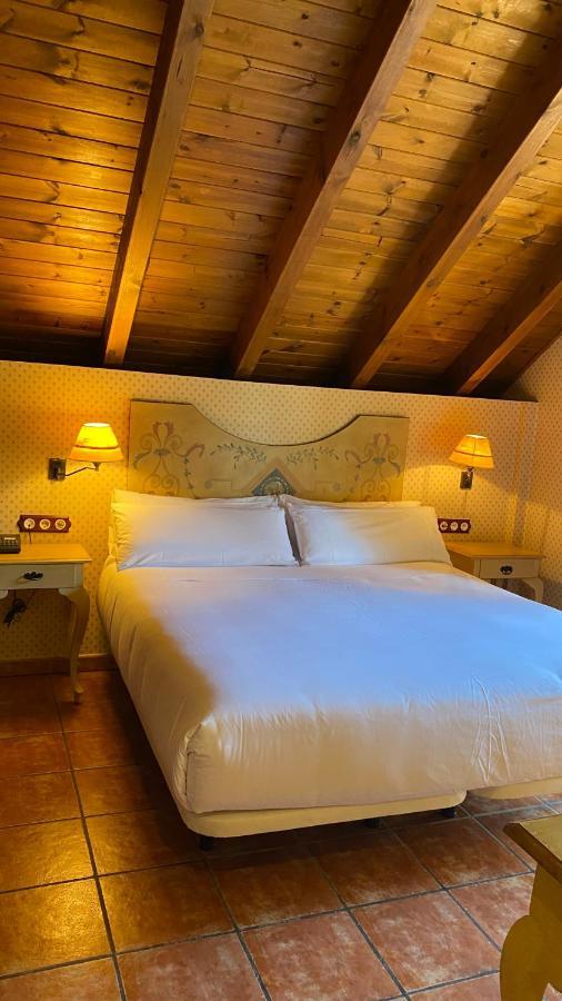 Hotel Bocale Sallent De Gallego Luaran gambar