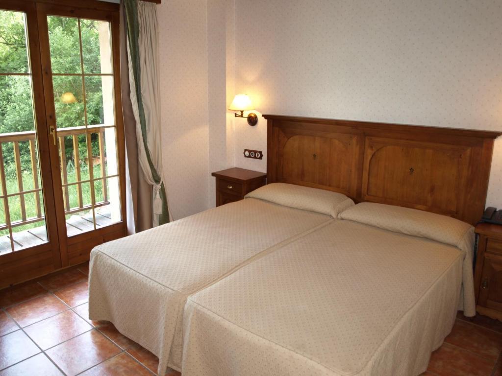 Hotel Bocale Sallent De Gallego Bilik gambar