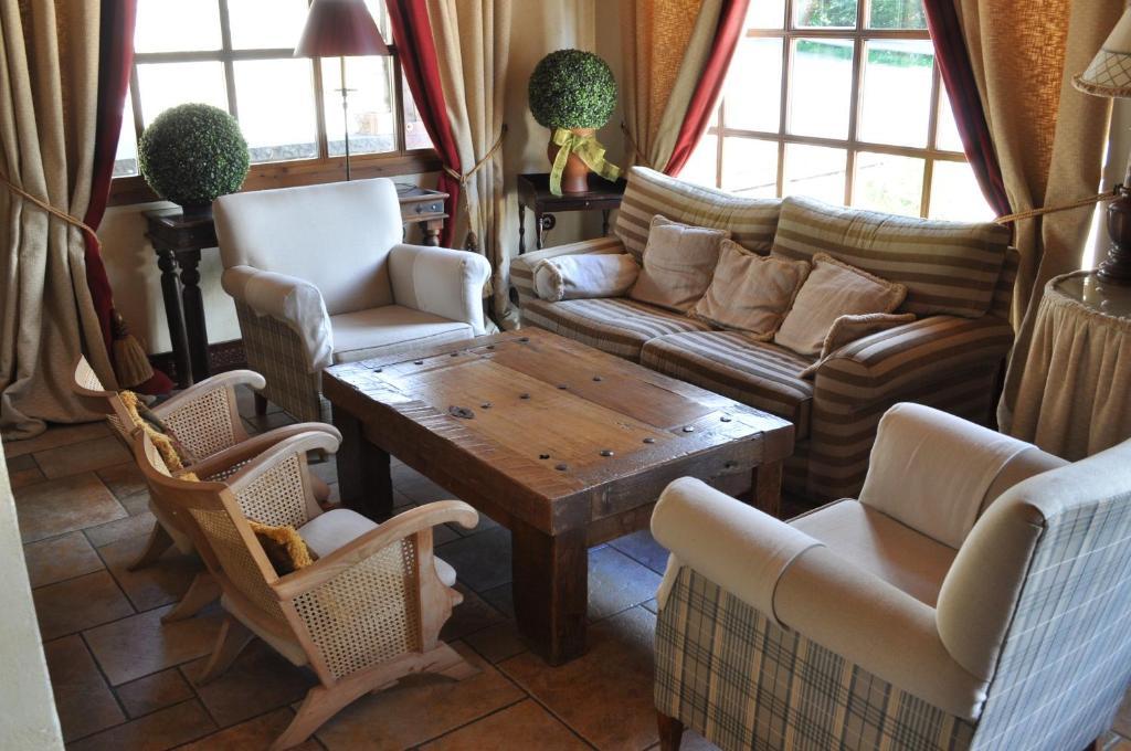 Hotel Bocale Sallent De Gallego Bilik gambar