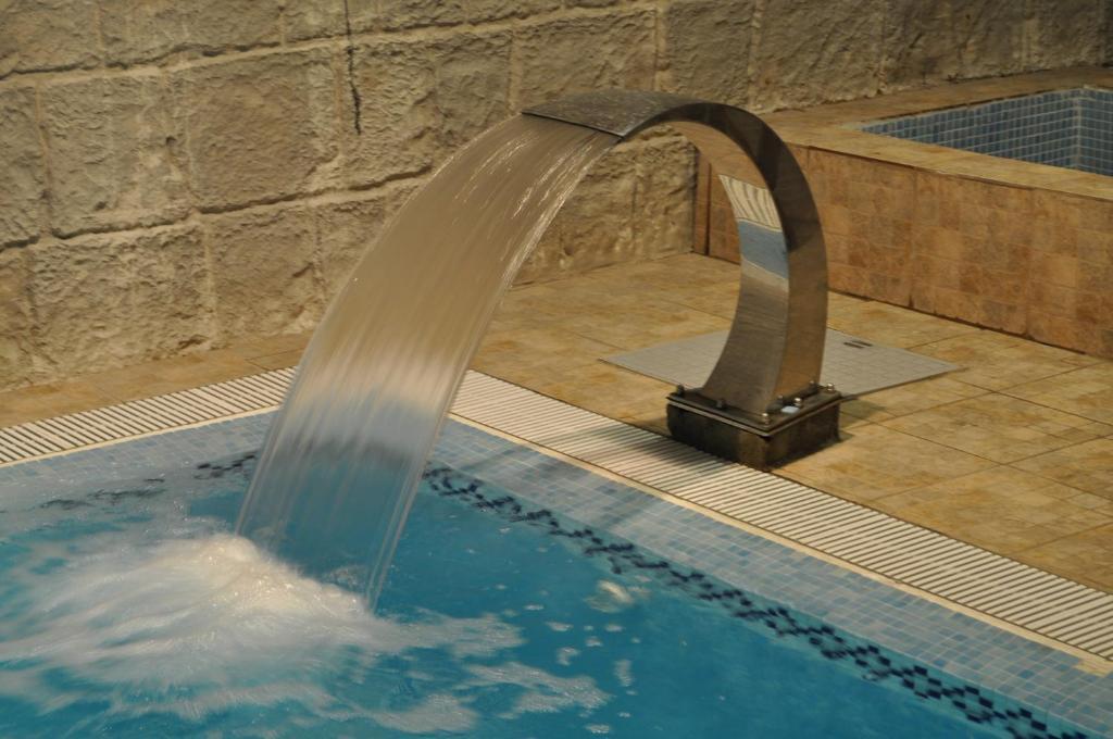 Hotel Bocale Sallent De Gallego Luaran gambar