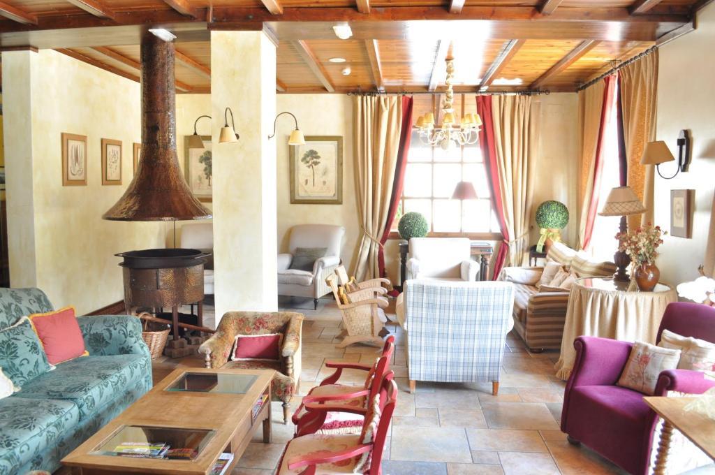 Hotel Bocale Sallent De Gallego Bilik gambar
