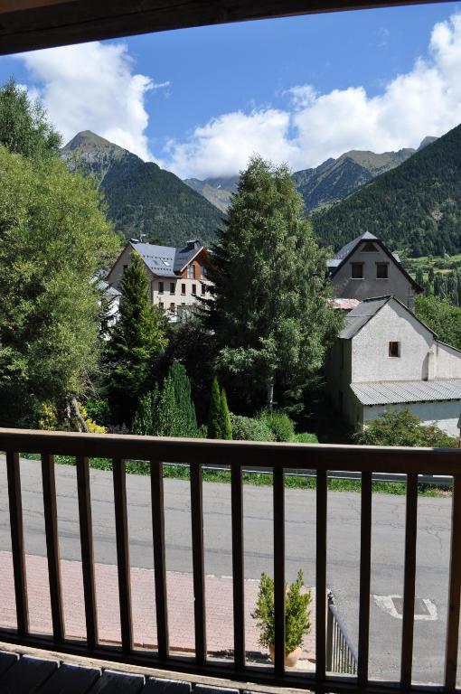 Hotel Bocale Sallent De Gallego Luaran gambar
