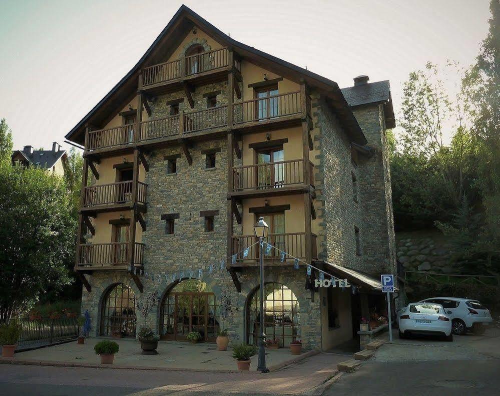 Hotel Bocale Sallent De Gallego Luaran gambar
